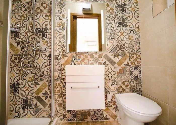 Republic * La Valette